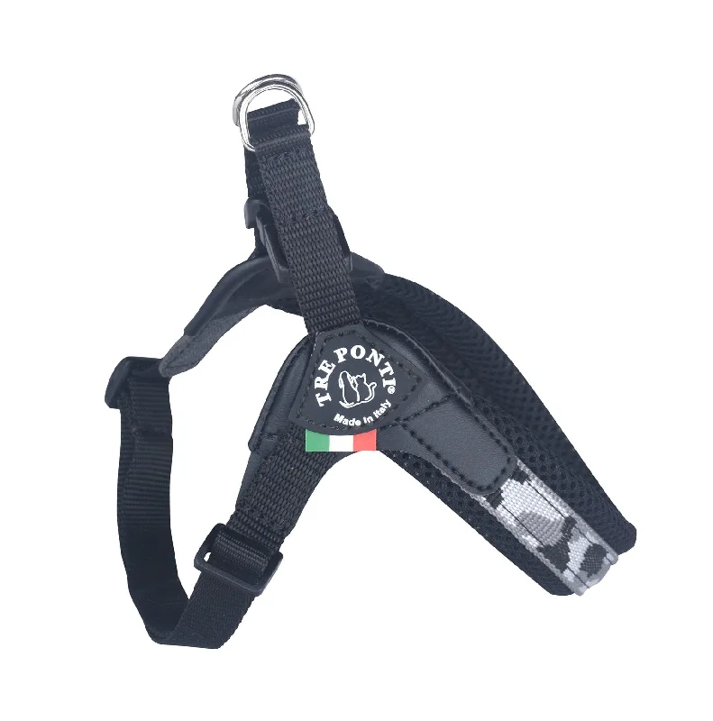 - Rabbit grass rack to prevent waste food boxTre Ponti Penny Dog Harness Black Mesh & Grey Camo with Adjustable Girth