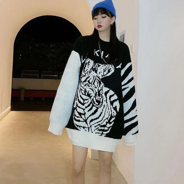 Women Warm Letter Print Pattern Knitted Sweater